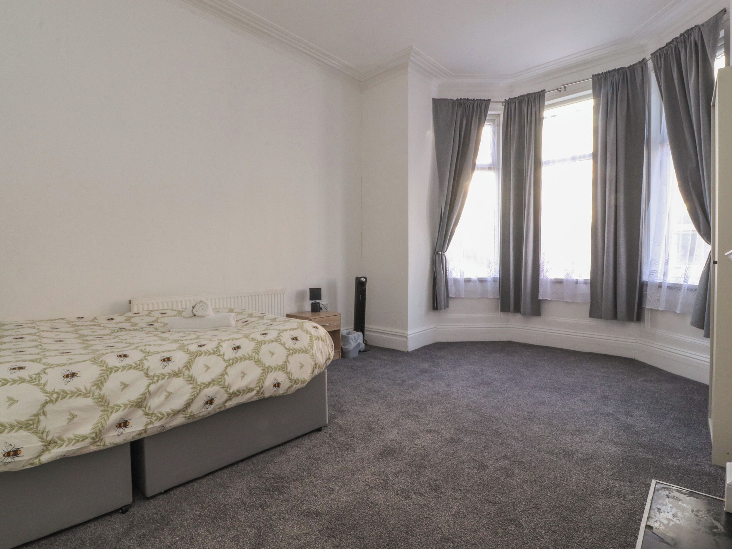 5 bedrooms, individually decorated, individually furnished, free WiFi