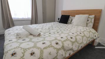 5 bedrooms, individually decorated, individually furnished, free WiFi