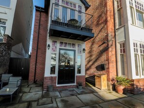 Exterior detail - Mulgrave House (Scarborough)