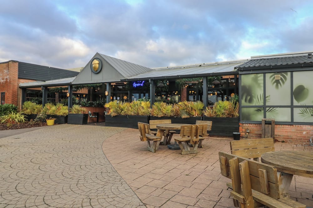 Millrythe Holiday Park - Thorney Island