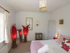 3 bedrooms, individually decorated, individually furnished, free WiFi