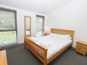 6 quartos, individualmente decorados, individualmente mobiliados