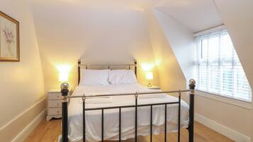 6 bedrooms, individually decorated, individually furnished, free WiFi