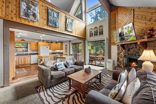 Bear Canyon Cabin Beautiful Views HotTub