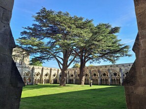 Enceinte de lâhĂ©bergement