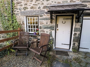 Exterior detail - River Cottage (Llanbedr)