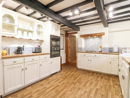 Fridge, dishwasher, electric kettle, cookware/dishes/utensils