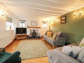 Living area - Cherry Tree Cottage (Nottingham)