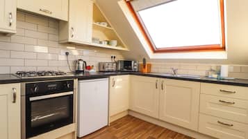 Fridge, dishwasher, electric kettle, toaster