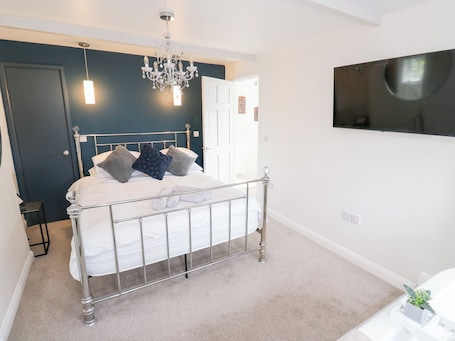 2 habitaciones, decoración personalizada y muebles diferentes