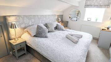 2 bedrooms, free WiFi, individually decorated, individually furnished
