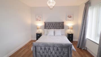 5 bedrooms, individually decorated, individually furnished, free WiFi