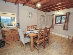 Dining - Providence Cottage (Whitby)