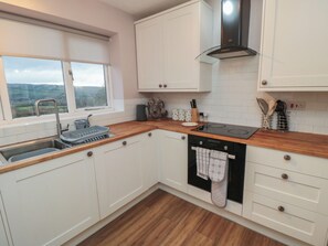 Frigorífic, rentaplats, bullidora elèctrica i torradora 