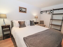 1 habitación, decoración personalizada y muebles diferentes 