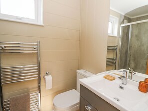 Shower - Seren Lodge (Builth Wells)