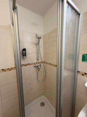 Comfort Double Room, 1 Double Bed, Non Smoking, City View | Bathroom | Shower, hair dryer, towels, soap