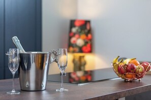 الطعام والشراب