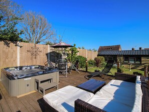 Cottage | Terrace/patio - Clandyke Cottage (Ludlow)