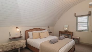 2 habitaciones, decoración personalizada y muebles diferentes