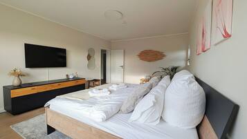 2 bedrooms, free WiFi, bed sheets