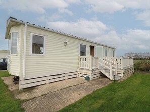 Exterior - Shorething Getaway (Chichester)