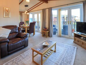 Living area - Lavender Lodge (Carnforth)