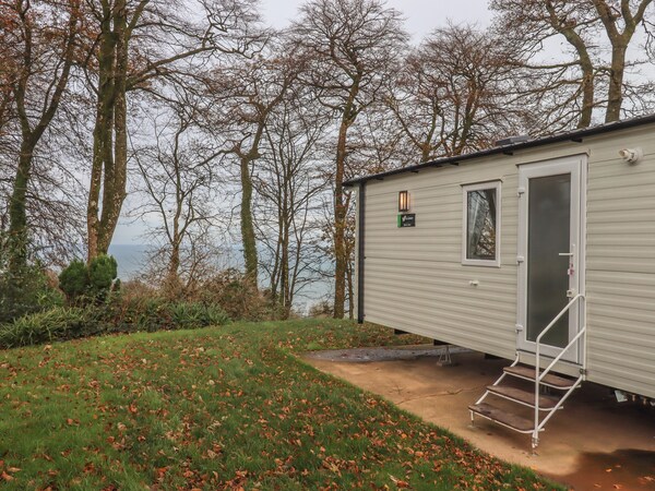 5 Manor Park - Devon