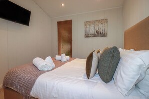 2 bedrooms, individually decorated, individually furnished, free WiFi - 3 Hedgerows (Looe)