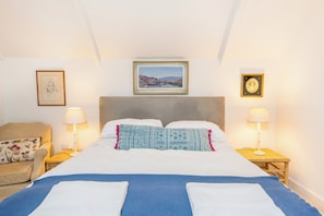 4 makuuhuonetta, yksilöllisesti sisustettu, yksilöllisesti kalustettu