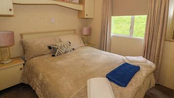 2 bedrooms, individually decorated, individually furnished, free WiFi