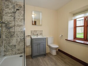 Shower - Walton Maisonette (Craven Arms)