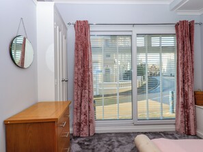 1 bedroom, individually decorated, individually furnished, free WiFi - Flat 2 (Teignmouth)