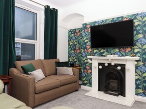 Living area - Flat 2 (Teignmouth)