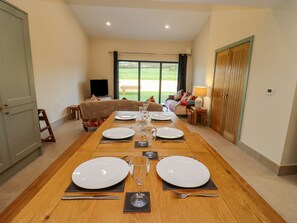 Dining - Bears Court Barn 2 (Cheltenham)