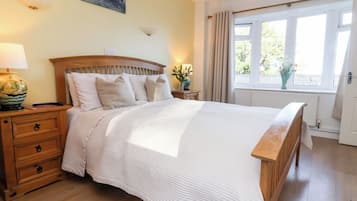 3 habitaciones, decoración personalizada y muebles diferentes