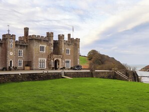 مكان جذب سياحي