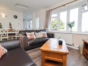 Living area - Castle View Lodge (Ilfracombe)