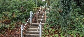 6 Manor Park