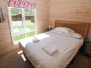 Cottage | 2 bedrooms, individually decorated, individually furnished, free WiFi