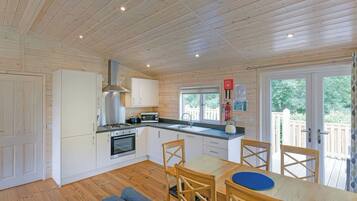 Fridge, dishwasher, electric kettle, toaster