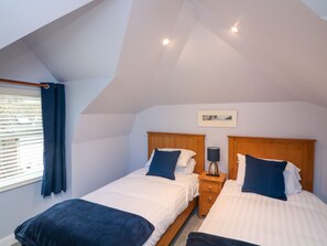 4 Schlafzimmer, individuell dekoriert, individuell eingerichtet