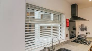 Fridge, dishwasher, electric kettle, toaster