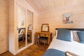 2 camere, con stile personalizzato, con arredamento individuale