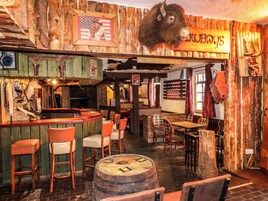 Bar (en la propiedad)