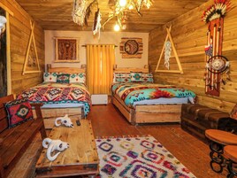 1 quarto, individualmente decorados, individualmente mobiliados