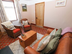 Cottage | Living area - Llanwern Farm (Fishguard)