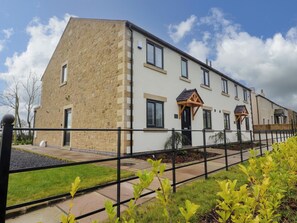 Exterior - Pear Tree Cottage (Preston)