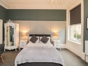 8 Schlafzimmer, individuell dekoriert, individuell eingerichtet