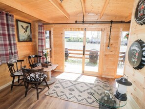Dining - Whiskey Creek Cabin (Limavady)